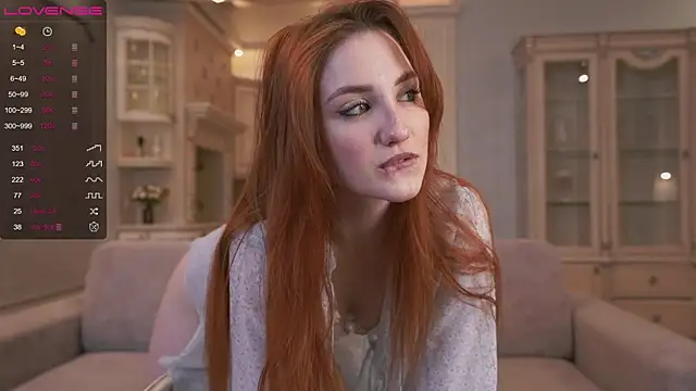 Snapshot of EsmaCrumbley chatting on February 12, 2025, 4:23 am EsmaCrumbley online show from February 12, 2025, 4:23 am