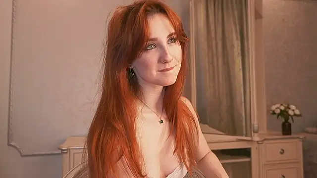 Snapshot of EsmaCrumbley chatting on February 28, 2025, 4:21 am EsmaCrumbley online show from February 28, 2025, 4:21 am