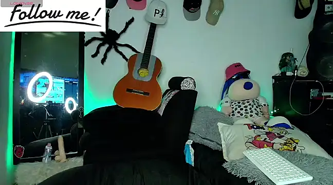 Snapshot of twink_sebas_ chatting on December 5, 2024, 11:29 pm twink sebas online show from December 5, 2024, 11:29 pm