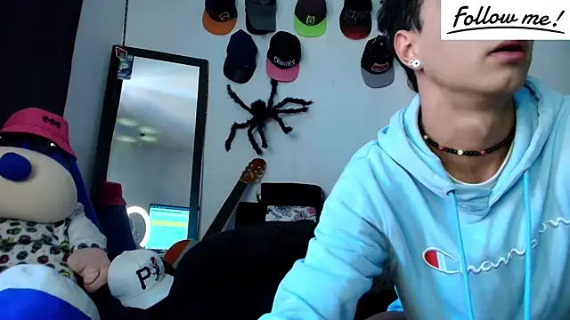 Snapshot of twink_sebas_ chatting on December 11, 2024, 4:20 pm twink sebas online show from December 11, 2024, 4:20 pm