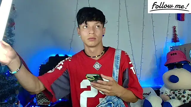 Snapshot of twink_sebas_ chatting on December 25, 2024, 4:44 am twink sebas online show from December 25, 2024, 4:44 am