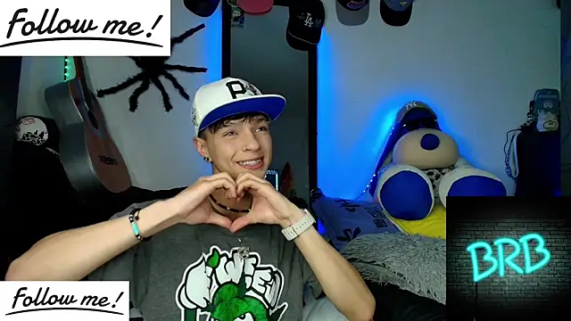 Snapshot of twink_sebas_ chatting on December 27, 2024, 3:31 am twink sebas online show from December 27, 2024, 3:31 am