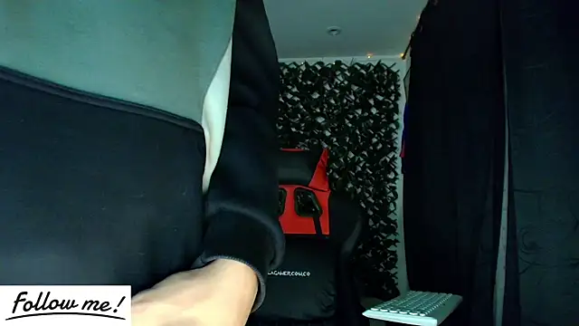 Snapshot of twink_sebas_ chatting on January 21, 2025, 6:54 am twink sebas online show from January 21, 2025, 6:54 am