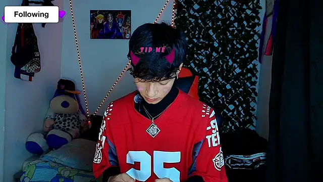 Snapshot of twink_sebas_ chatting on February 26, 2025, 4:25 am twink sebas online show from February 26, 2025, 4:25 am