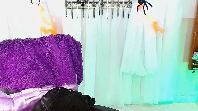 Snapshot of Marybaby_69 chatting on October 21, 2025, 10:54 pm Marybaby 69 online show from October 21, 2025, 10:54 pm