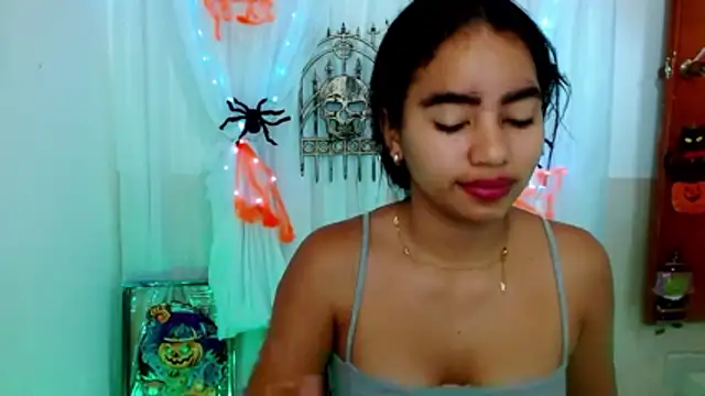 Snapshot of Marybaby_69 chatting on October 28, 2025, 1:58 pm Marybaby 69 online show from October 28, 2025, 1:58 pm