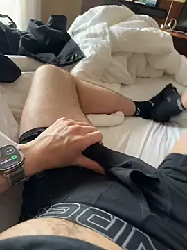 INboy95 online show from February 26, 2025, 9:37 pm