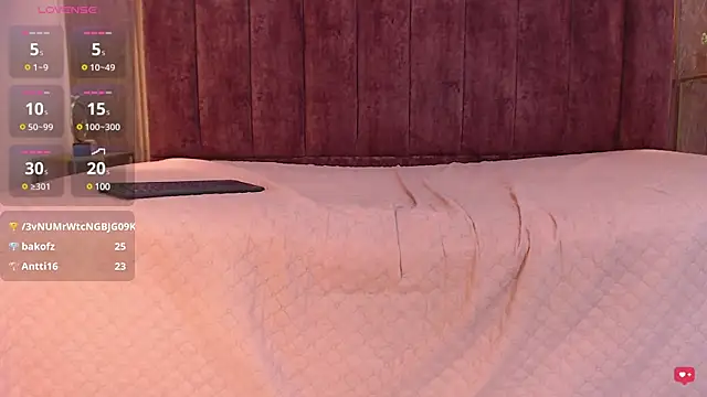 Snapshot of Emy_leon chatting on February 6, 2025, 10:53 pm Emy leon online show from February 6, 2025, 10:53 pm
