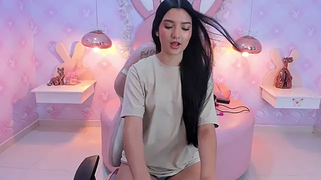 Saraa Skinny online show from December 6, 2024, 11:33 am