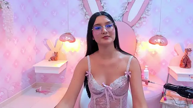 Saraa Skinny online show from January 25, 2025, 2:47 pm