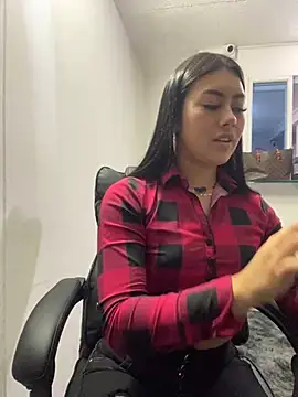 emily 22x online show from December 16, 2024, 6:16 pm