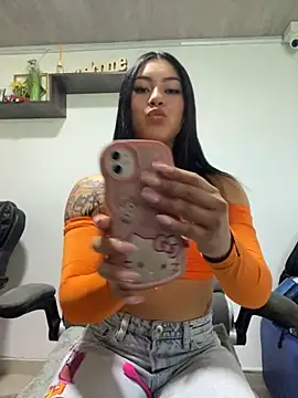 emily 22x online show from December 19, 2024, 8:34 pm