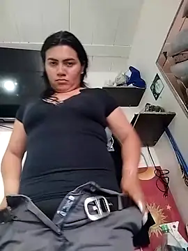 naughty-sharlot online show from December 17, 2025, 9:43 pm