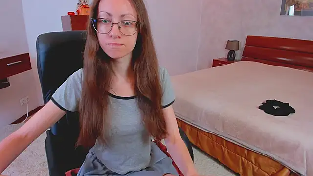 Pantyhose Mila online show from October 26, 2025, 8:04 pm