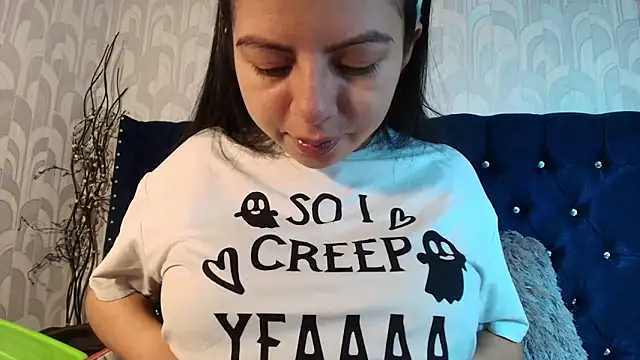 CarolineBrunx online show from February 20, 2026, 2:41 am