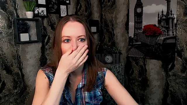 GloriaSi  online show from December 22, 2025, 5:37 am