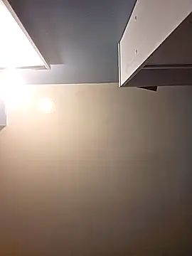 Snapshot of Jovende28 chatting on November 3, 2025, 11:33 am Jovende28 online show from November 3, 2025, 11:33 am