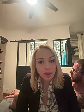 Annelibre online show from March 3, 2025, 9:05 pm