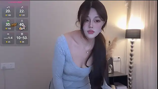 Strawberrybabyy1 online show from December 15, 2025, 4:33 pm