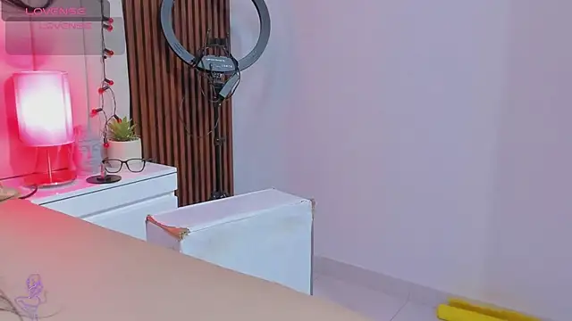 Meli castillo online show from February 26, 2025, 2:25 pm