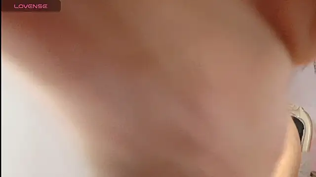 Snapshot of mikoto_urab chatting on October 14, 2025, 4:52 pm mikoto urab online show from October 14, 2025, 4:52 pm