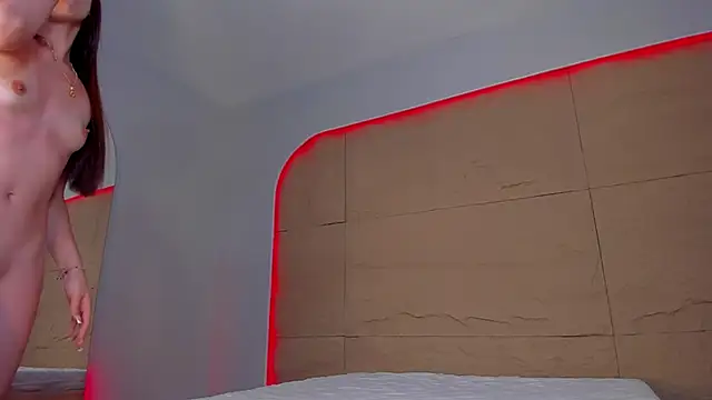 MilaHal  online show from February 27, 2025, 3:59 pm