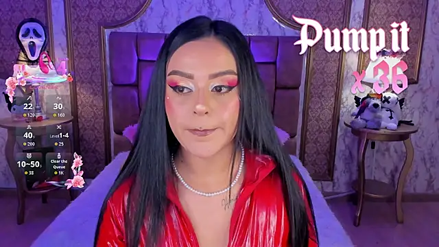 Snapshot of SoffiQueen chatting on November 6, 2025, 5:25 pm SoffiQueen online show from November 6, 2025, 5:25 pm