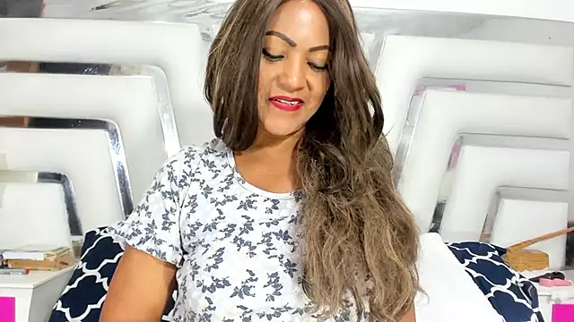 SaraaJhons online show from March 10, 2025, 7:07 pm