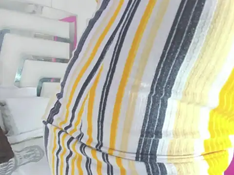 SaraaJhons online show from October 15, 2025, 3:17 am