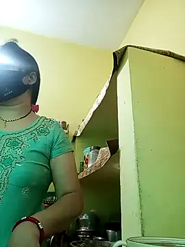 heenage online show from February 5, 2025, 2:51 am