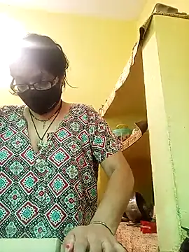 heenage online show from March 16, 2025, 6:31 am