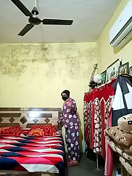 Snapshot of heenage chatting on January 9, 2026, 4:37 am heenage online show from January 9, 2026, 4:37 am