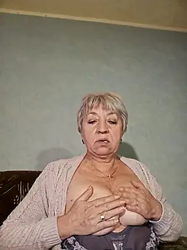 AnjelElinor online show from October 8, 2025, 12:03 pm