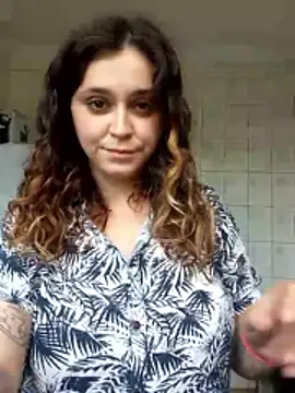 luuhcat09 online show from June 1, 2026, 6:20 pm