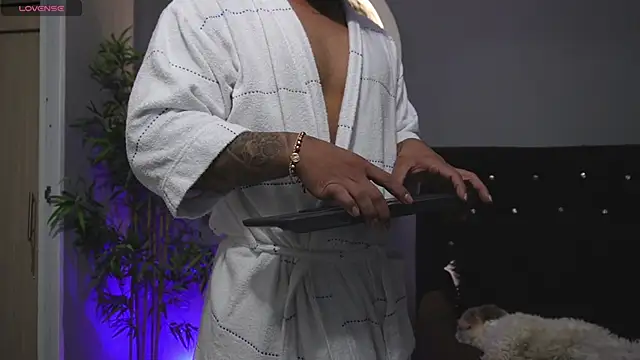 jordan mayers02 online show from February 10, 2026, 9:02 am