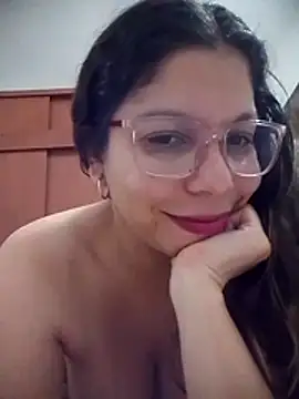 Carliina Soussa online show from May 15, 2026, 12:28 am