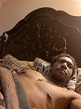 bigboytoy912 online show from March 27, 2026, 12:49 am