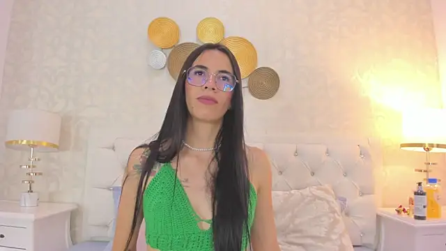 Snapshot of Clarisse28 chatting on January 22, 2025, 7:45 pm Clarisse28 online show from January 22, 2025, 7:45 pm