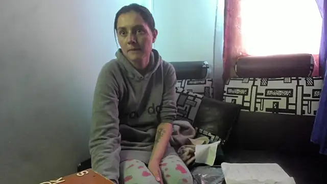 Snapshot of Nathaly_love96 chatting on May 27, 2026, 8:17 pm Nathaly love96 online show from May 27, 2026, 8:17 pm