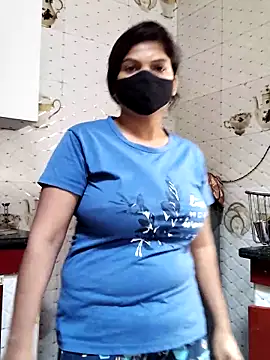 illay love online show from November 18, 2025, 5:01 am