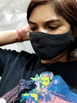 illay love online show from April 11, 2026, 6:51 am