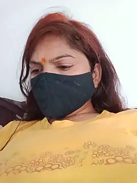 Snapshot of illay_love chatting on July 2, 2026, 5:02 am illay love online show from July 2, 2026, 5:02 am