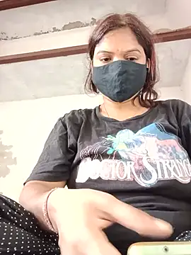 Snapshot of illay_love chatting on July 15, 2026, 5:02 am illay love online show from July 15, 2026, 5:02 am