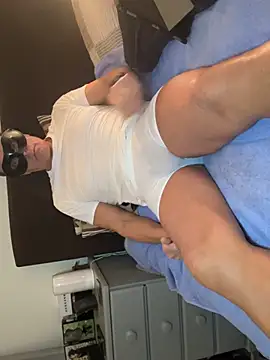 maturemale2024 online show from February 5, 2025, 6:15 pm