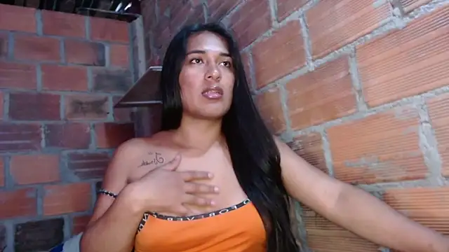 Snapshot of _karolxxx_ chatting on February 12, 2025, 6:30 pm karolxxx online show from February 12, 2025, 6:30 pm