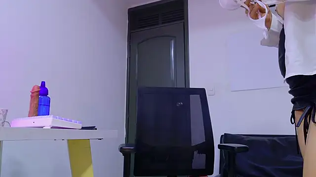 Adel Nesbiit online show from February 27, 2025, 11:15 pm