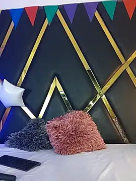 Adel Nesbiit online show from September 27, 2025, 7:41 pm