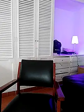 Adel Nesbiit online show from March 13, 2026, 7:42 pm