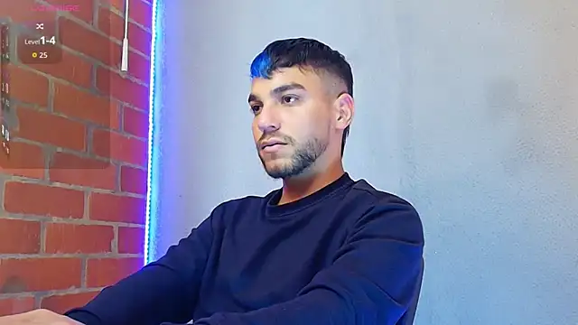 Leandro valenzuela online show from November 18, 2025, 7:07 pm