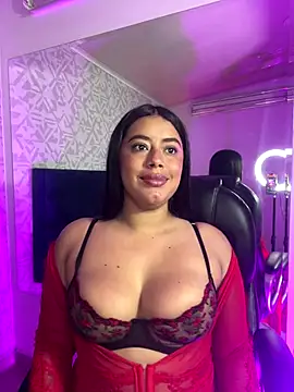 ElaaPerez online show from October 16, 2025, 1:45 pm